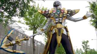 Illustration for article titled 23 Years of Power Rangers Uniforms, Ranked (Part Two)